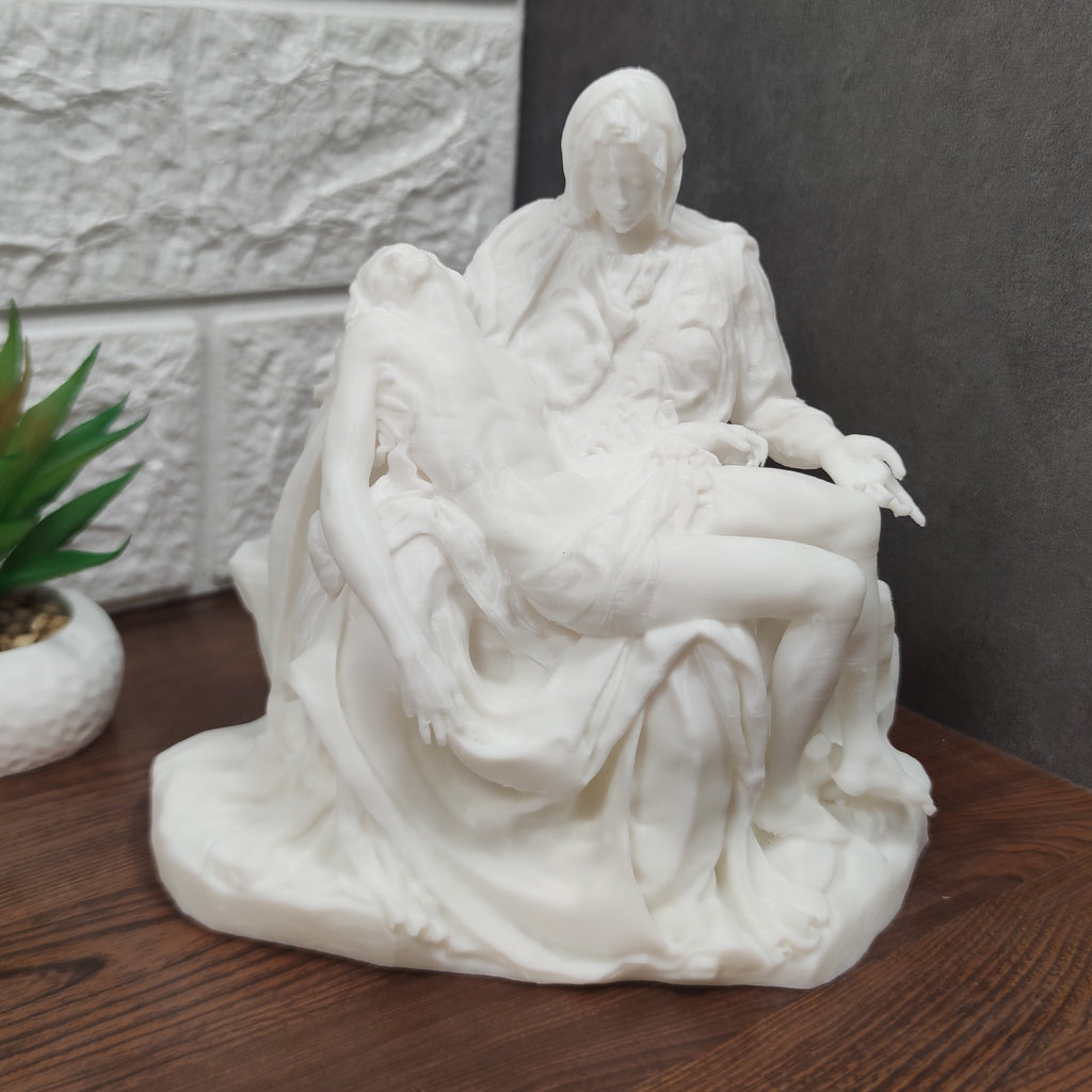 LA PIETA'